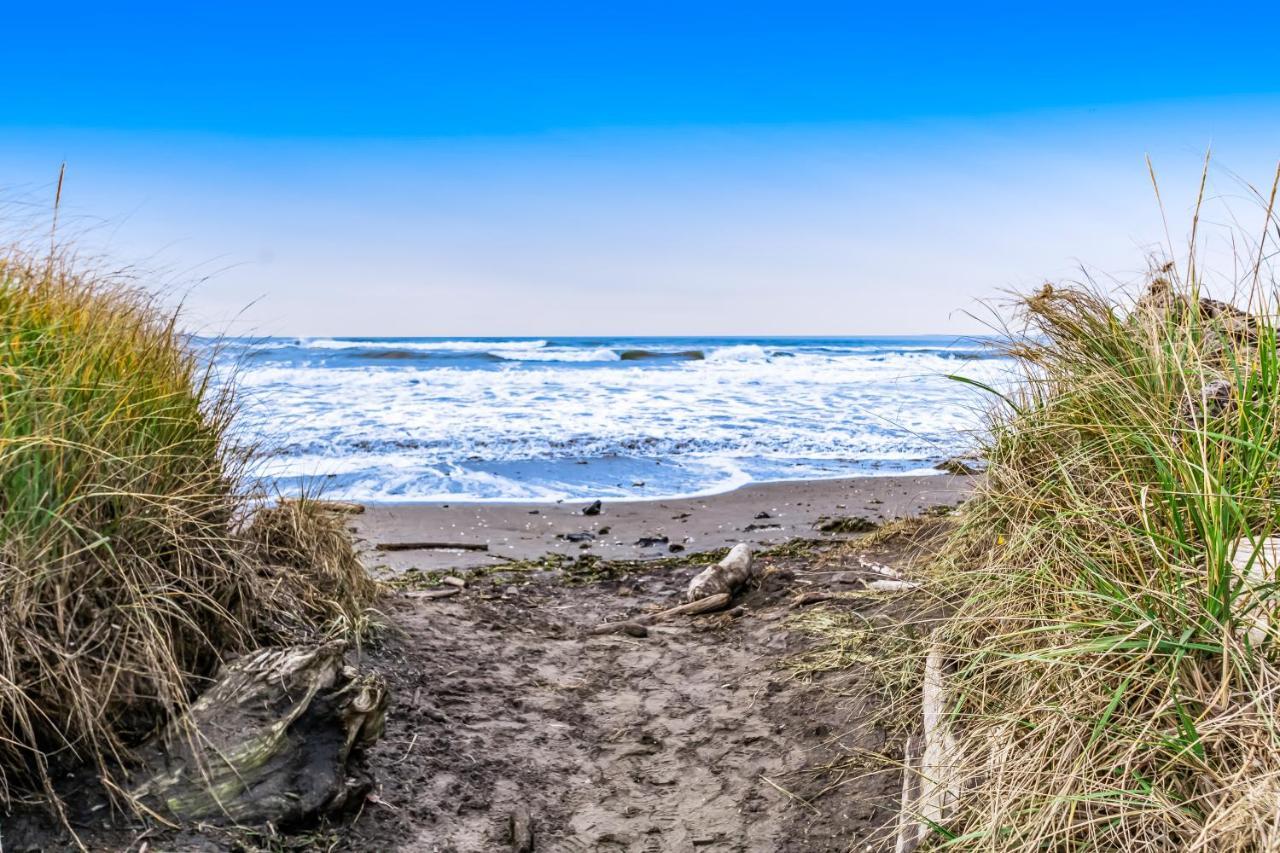 Once Upon A Tide Appartement Westport Buitenkant foto